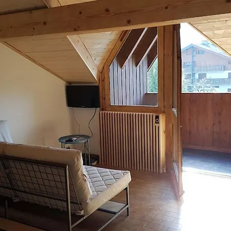 Les Dents Blanches - Samoeens Centre サモエンヌ